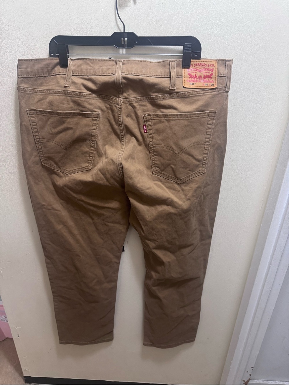 Levi's men 541 tan Straight-Leg Jeans size 40x30
